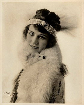 Ora Carew