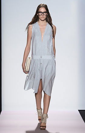 Hot Bcbg Runway Dakota Sleeveless V-neck Prom Dress