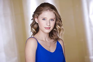 Alexandra Beaton pictures and photos