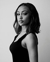 Lexi Underwood pictures and photos