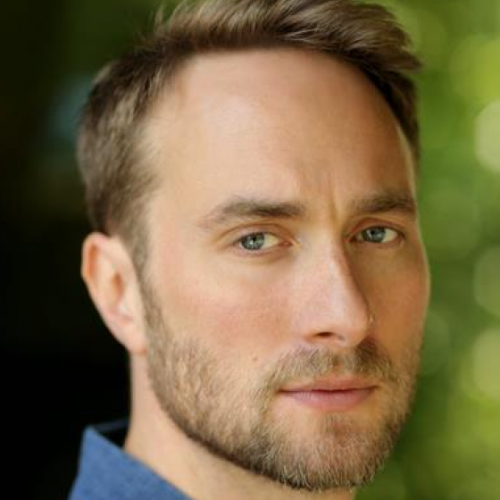 Oliver Chris