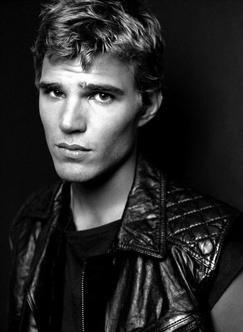 Chris Zylka