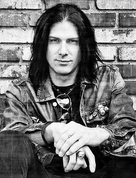 Todd Kerns