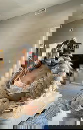 Brandi Burr pictures and photos