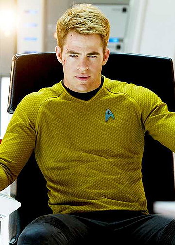 James T. Kirk (Chris Pine)