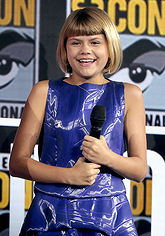 Lia McHugh pictures and photos