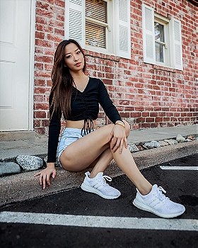 Winnie Chang (model)