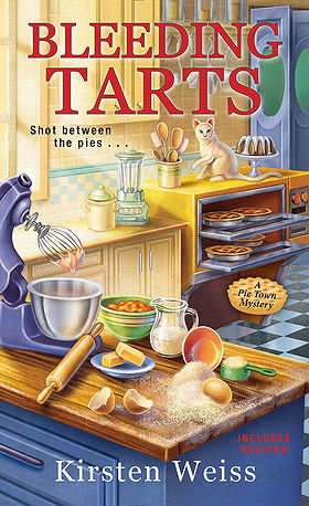 Bleeding Tarts (A Pie Town Mystery)