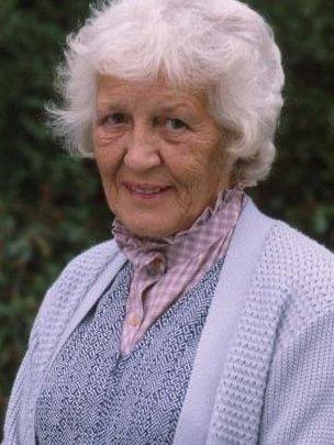 Edna Doré
