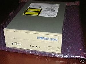 Plextor PlexWriter RW 12/4/32 - CD-RW drive - SCSI