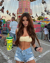 Katie Murch pictures and photos