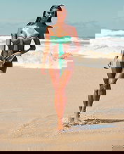 Lucciana Beatriz Beynon pictures and photos