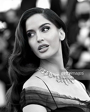 Natalia Barulich pictures and photos