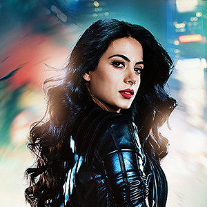 Isabelle Lightwood (Emeraude Toubia)