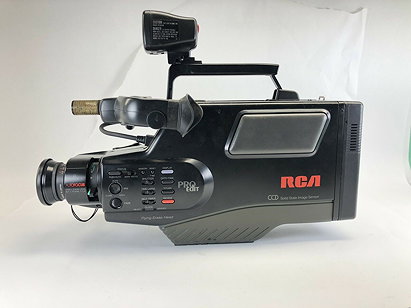Vintage 1990 RCA Camcorder CC415 With Battery And Cords. UNTESTED
