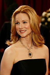 Laura linney pic