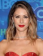 Amanda Crew