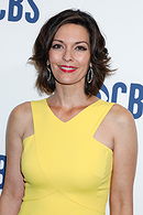 Alana De La Garza