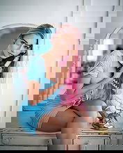 Kelly Lauren pictures and photos