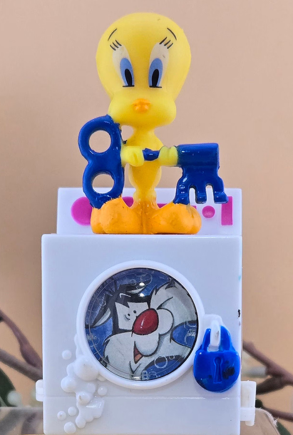 1995 Tweety and Sylvester Washing Machine Happy Meal Toy