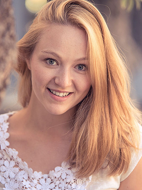 Alexandra Schiller