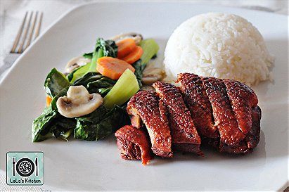 Crispy Peking Duck with Chinese Vegetables in White Sauce