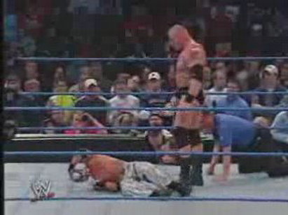 Brock Lesnar vs. Rey Mysterio (WWE, Smackdown, 12/11/03)