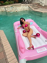 Camilla Araújo pictures and photos