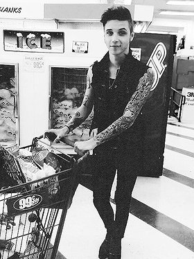 Andy Sixx