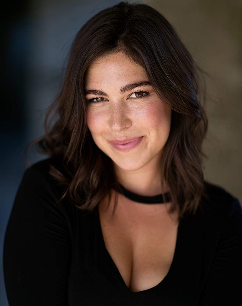 Suzanna Akins