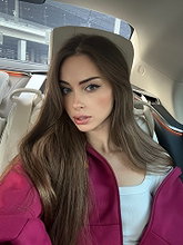 Diana Babyna pictures and photos