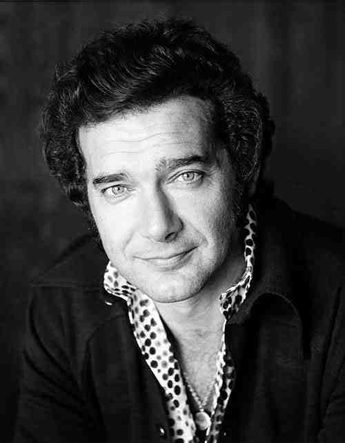 Simon Oates