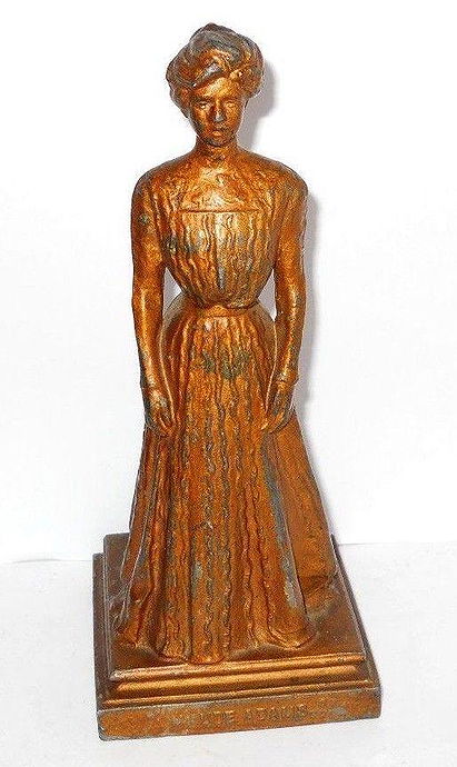 Golden statue of Maude Adams