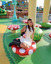 Lea Martinez pictures and photos