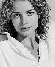 Saffron Burrows pictures and photos