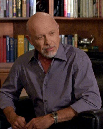 Dr. Neven Bell