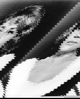 Annie Girardot