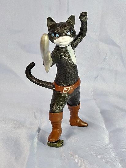 Kitty Softpaws Happy Meal Toy
