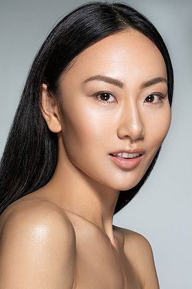Eva Song