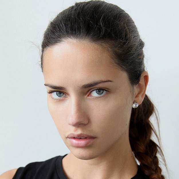blue eyes dark hair: models (female) list