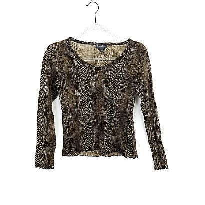 Animal print long sleeve v neck top by Classiques...