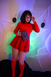 Anya Braddock pictures and photos