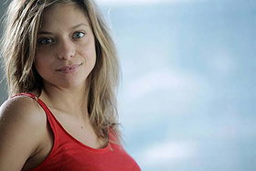 Lizzie Brocheré