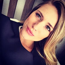  Vanessa nackt Meisinger Vanessa Ray