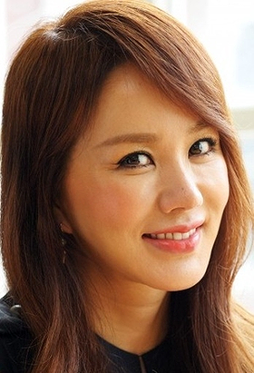 Uhm Jung Hwa