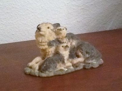 Wolf Figurine - Wolf Mother with Pups