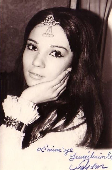 Nilüfer Aydan
