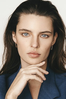 Ella Manrho