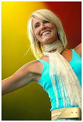 Dana Winner pictures and photos