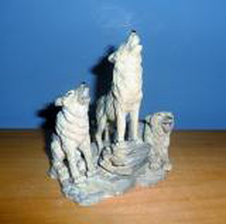 Wolf Figurine - Wolf Trio Howling on Rocks (Young's)